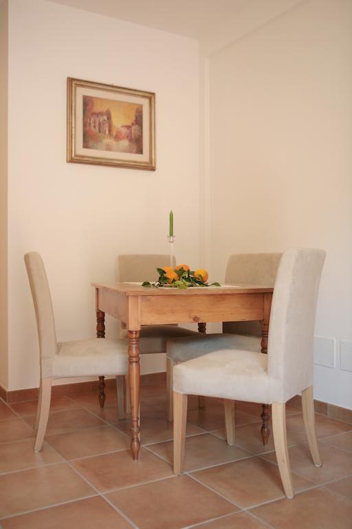 Relax In Piazzetta Casa E Appartamento Per Vacanze Trevignano Romano Habitación foto