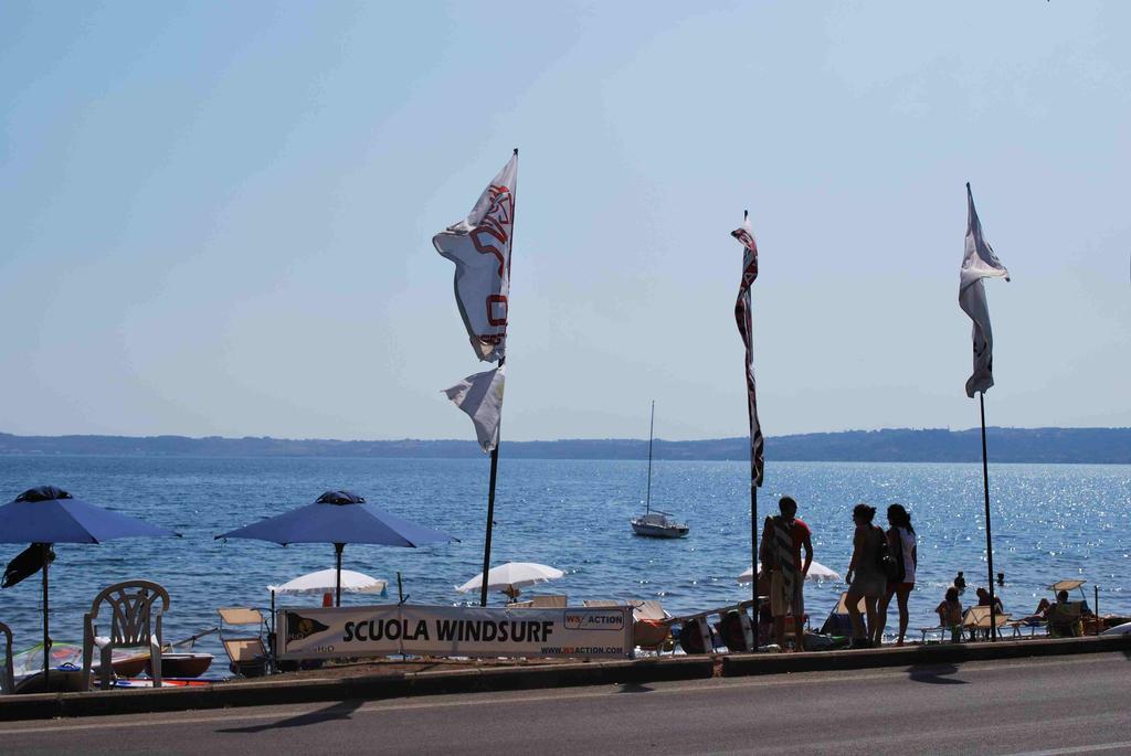 Relax In Piazzetta Casa E Appartamento Per Vacanze Trevignano Romano Exterior foto